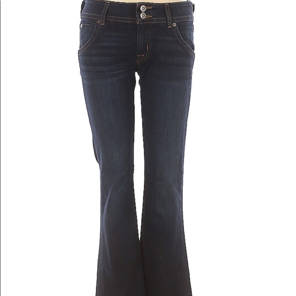 Woman’s Hudson Petite Signature Jeans Size 27